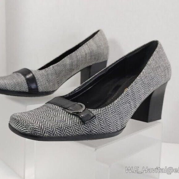 Easy Spirit® Women's Herringbone and Black Leather Block Heels Size US 6 - Picture 1 of 16